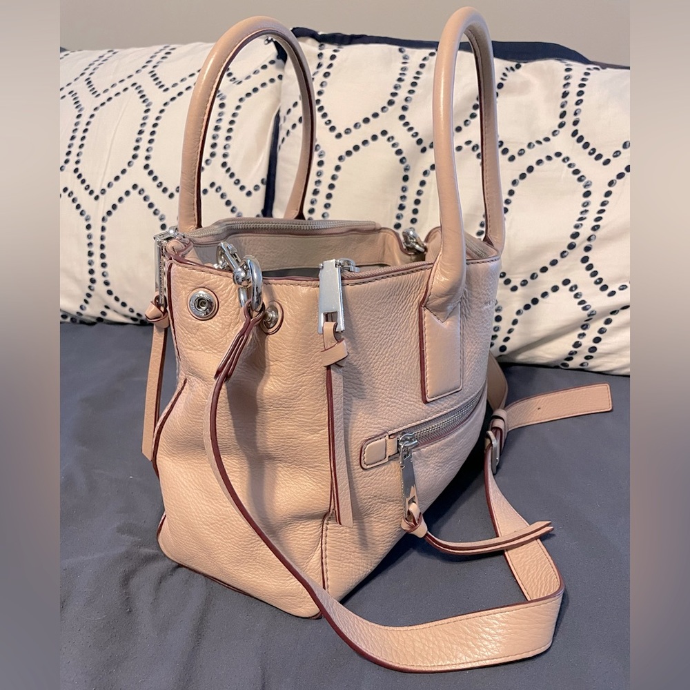 Marc Jacobs Blush Handbag - Picture 2 of 7